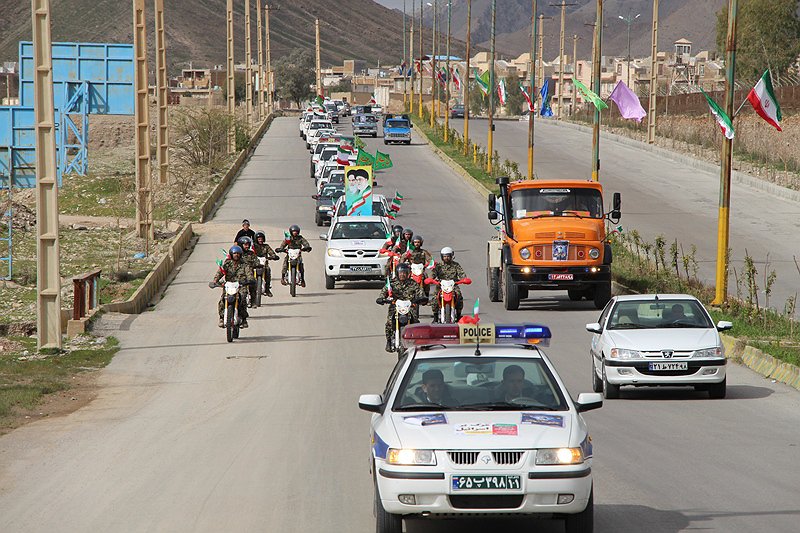 رژه موتوری و خودرویی به مناسبت ۱۲ بهمن در شهرستان آبدانان